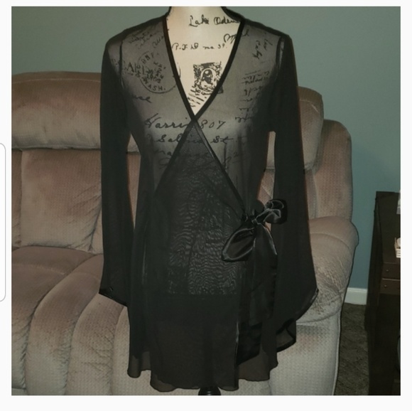 Frederick's of Hollywood Other - Fredericks of Hollywood Seduction Sheer Lace Robe